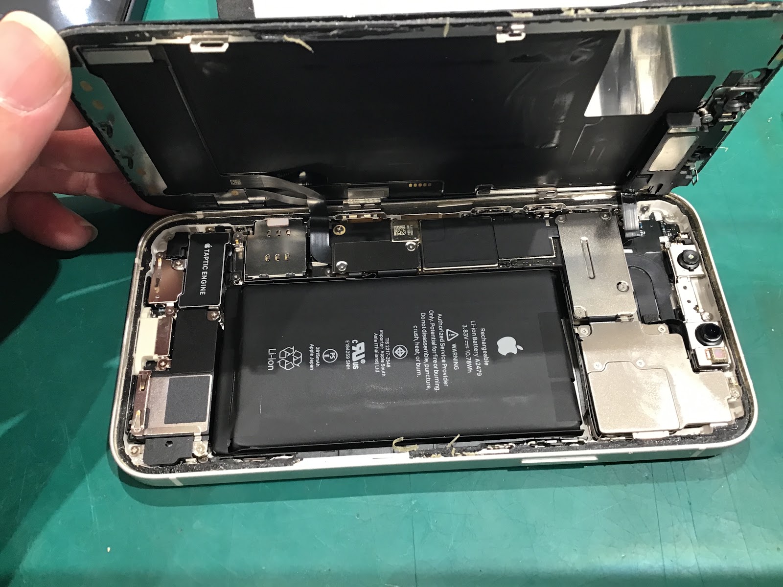 iPhone12の画面交換を承りました！【スマホ修理工房丸井錦糸町店】